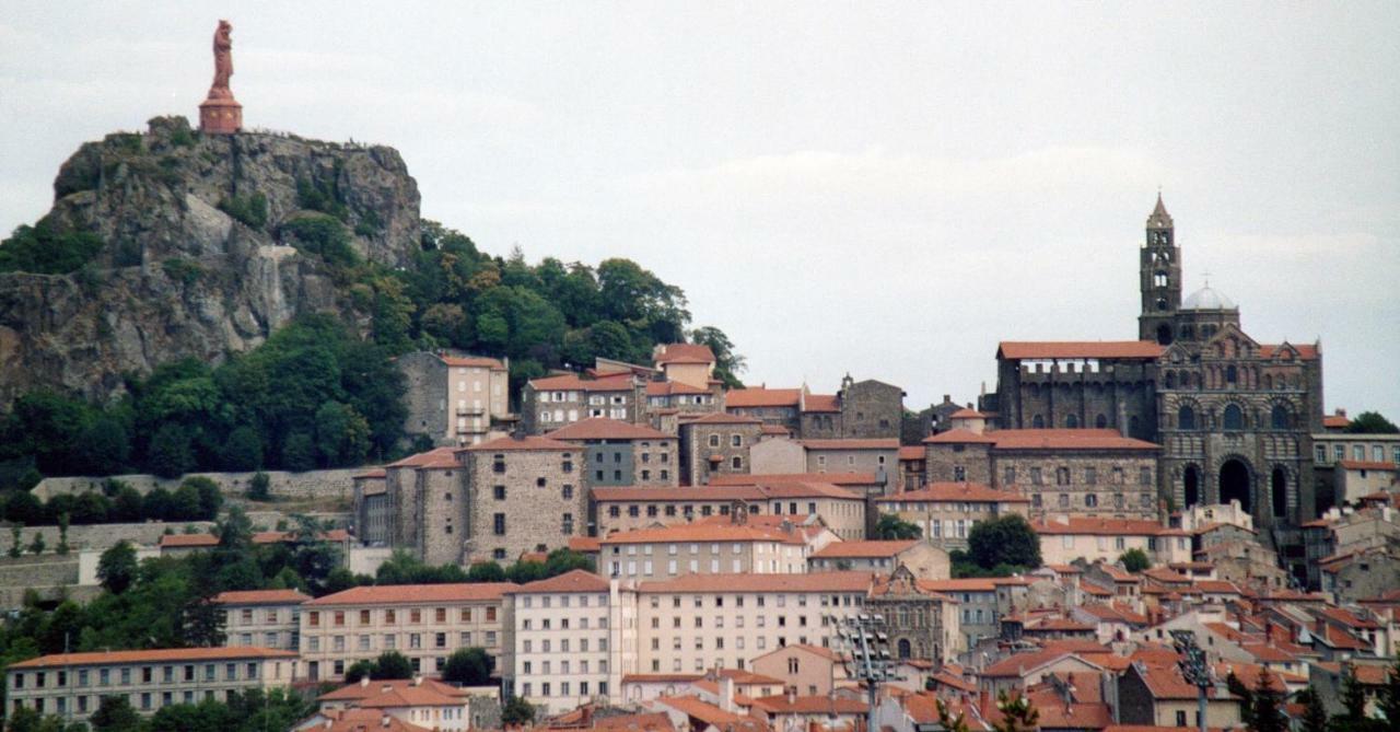 Logis Du Cagaire Leilighet Le Puy-en-Velay Eksteriør bilde